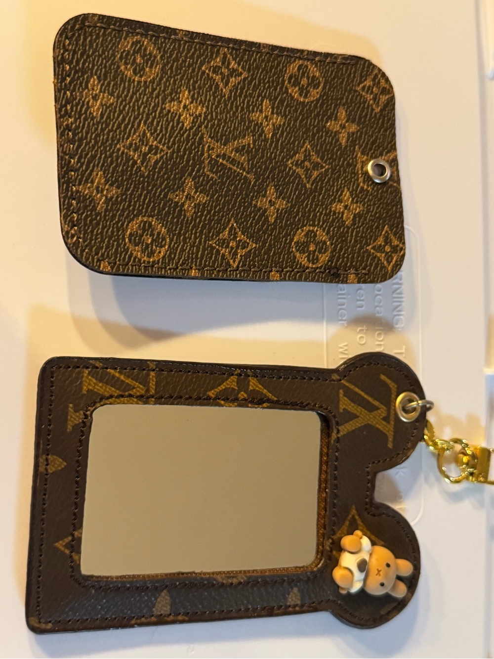 Brown Monogram mirror and luggage tag – Designer Style